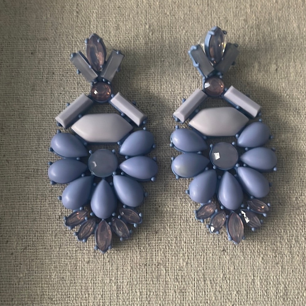 Stella & Dot lavender statement earrings
